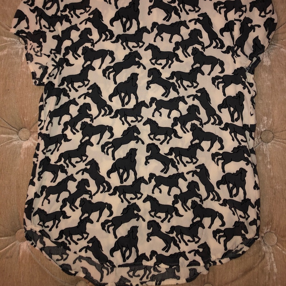 H&M adorable horse top